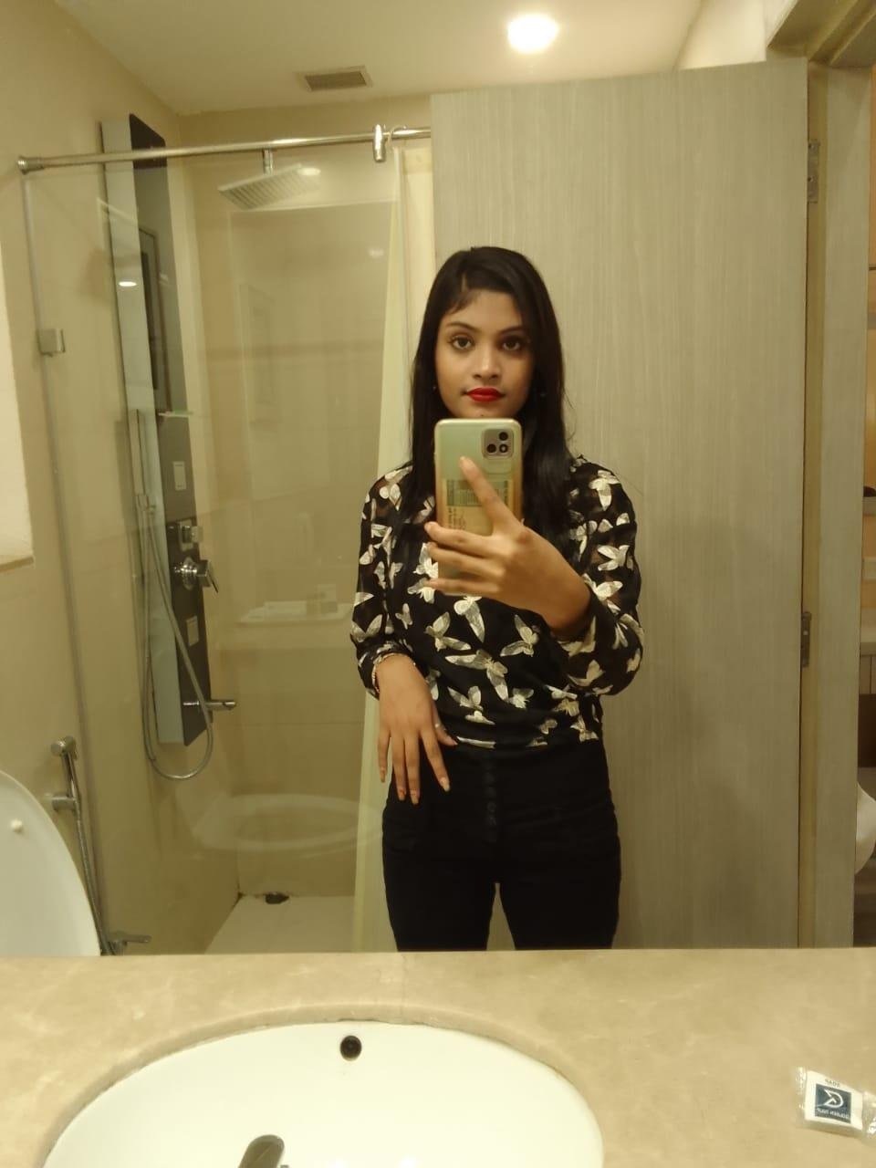  call girl in Dhaula Kuan